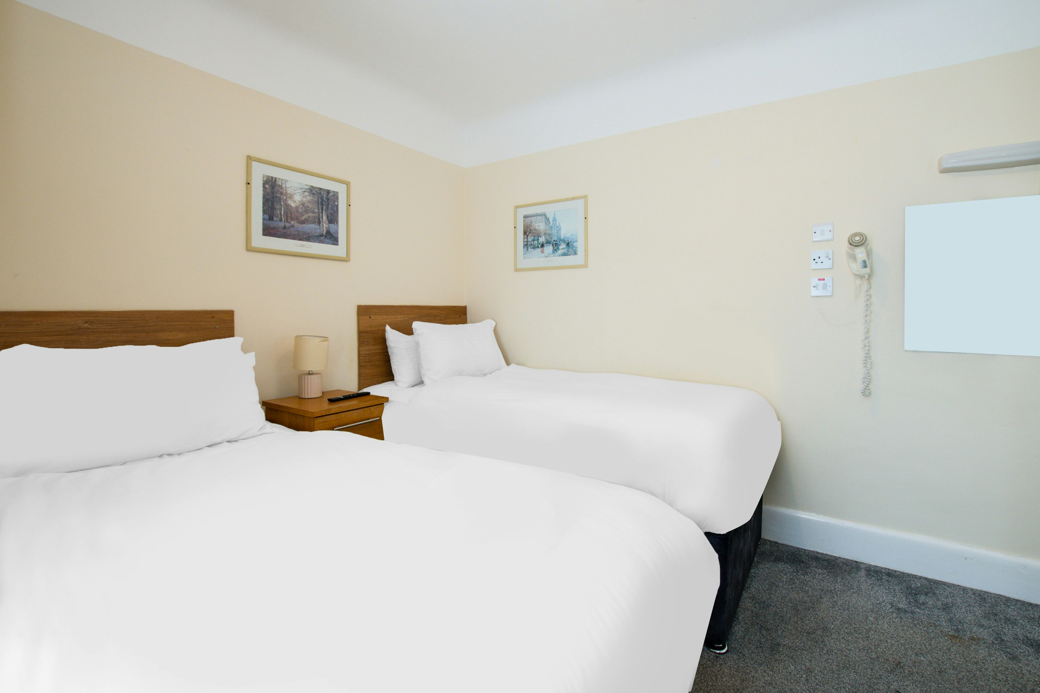 Russel Court Hotel Bournemouth Central 27/45