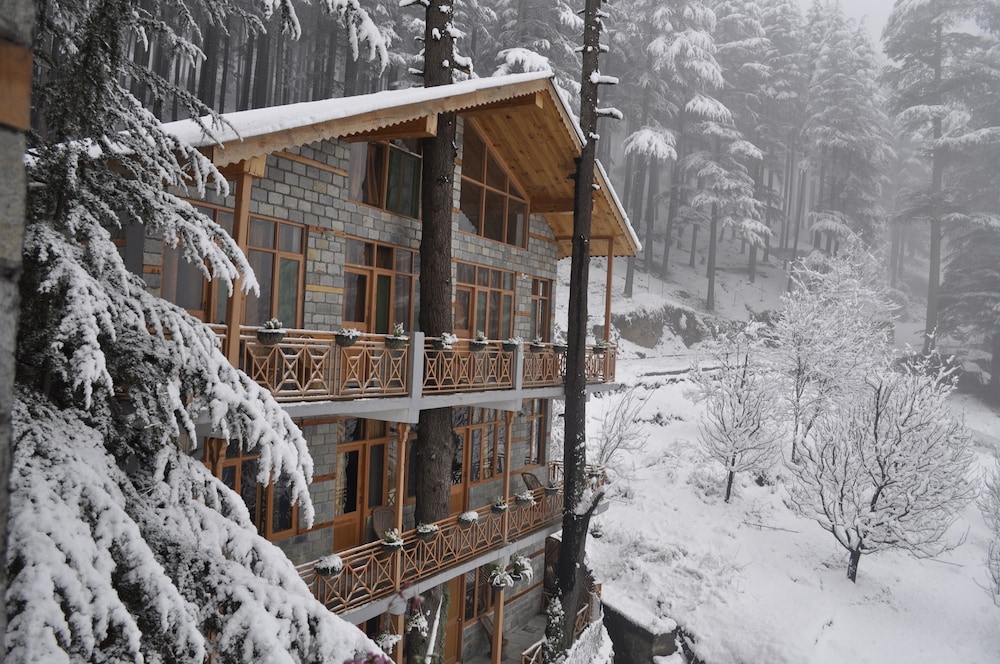 HERITAGE VILLAGE RESORT 5/77