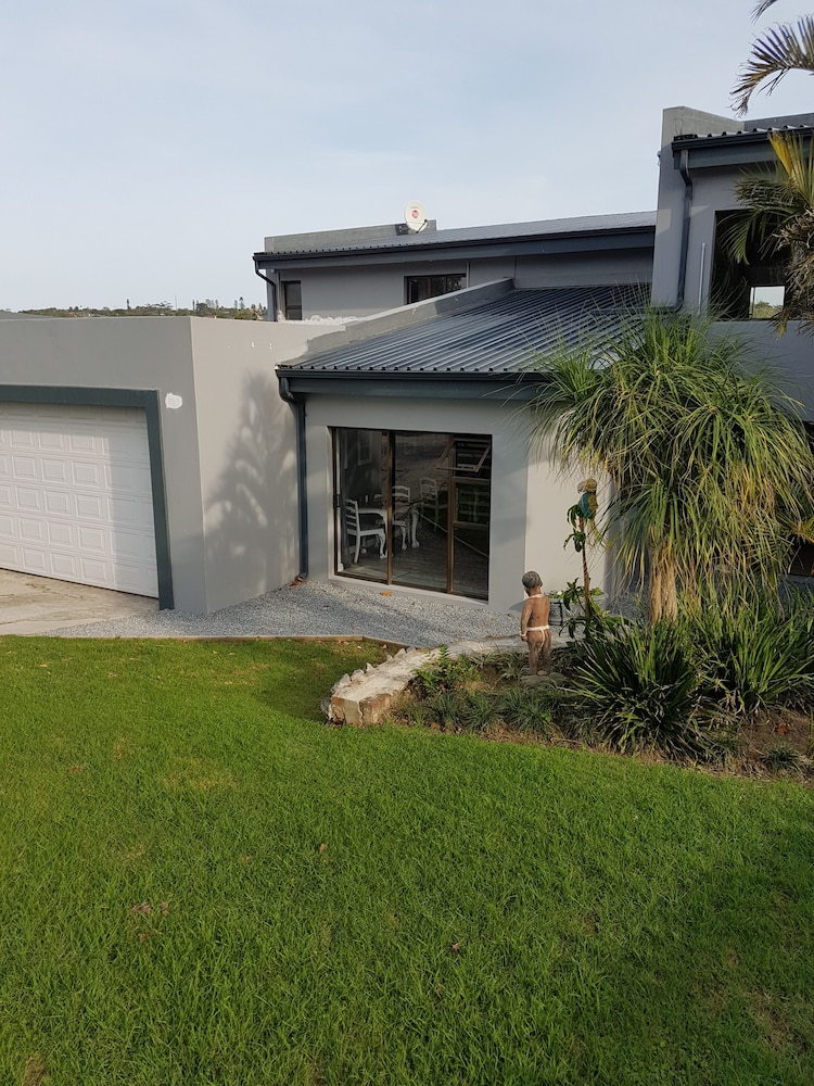 Riverview Guesthouse 61/67