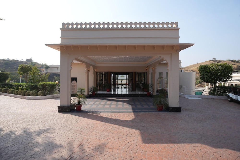 Sayaji Resort and Spa Udaipur 40/50
