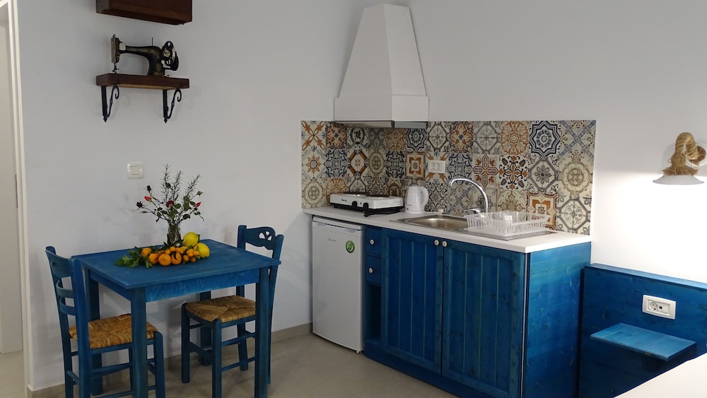 Filoxenia Hotel Apartments 27/51