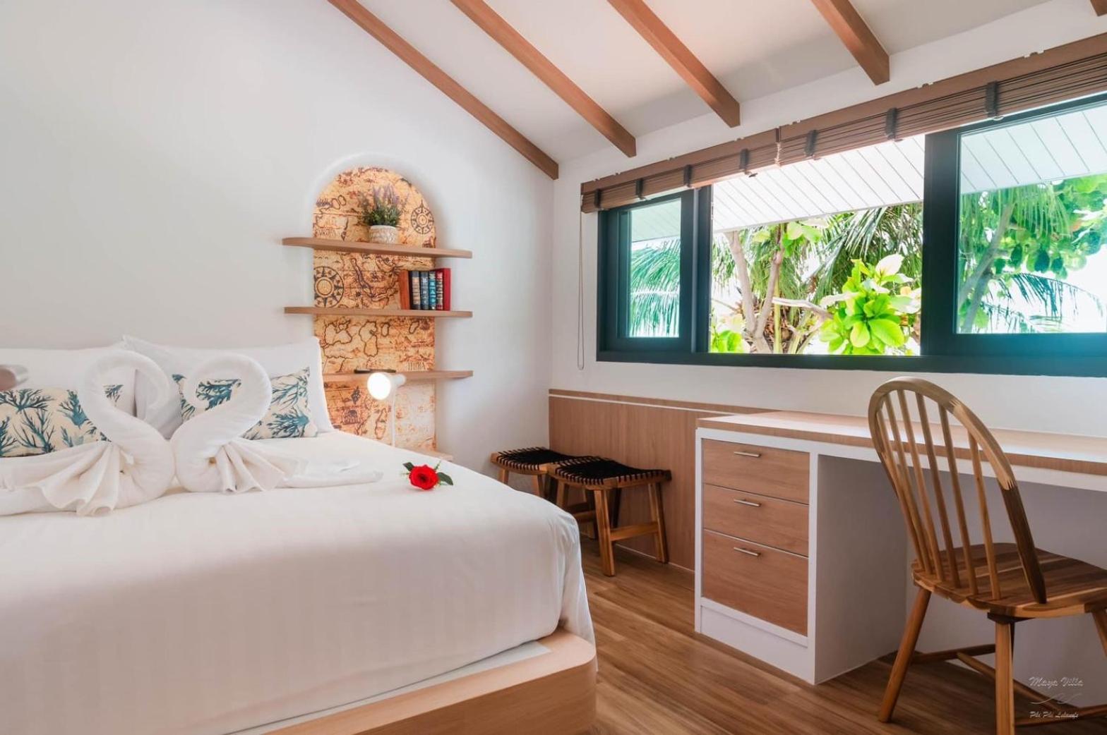 2 Bedrooms, Villa, Beach Front
