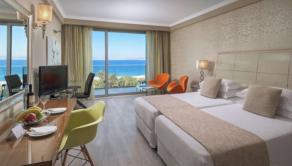 Atrium Platinum Luxury Resort 13/50