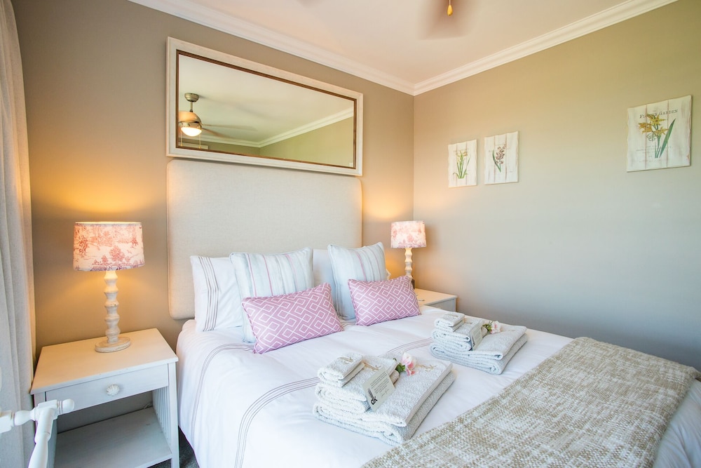 dk villas 1 Harbour View (Hout Bay) 5/50