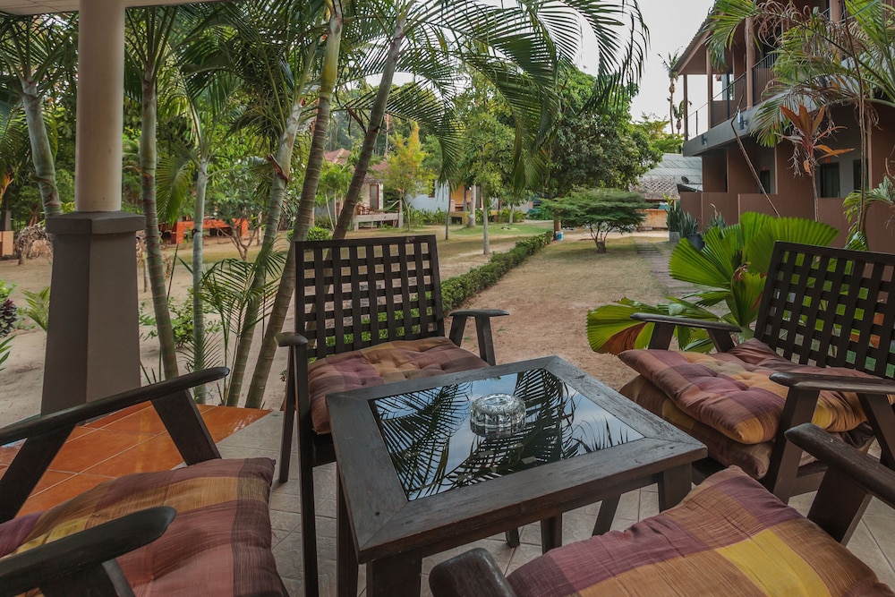 Sabaii Bay Resort 64/75