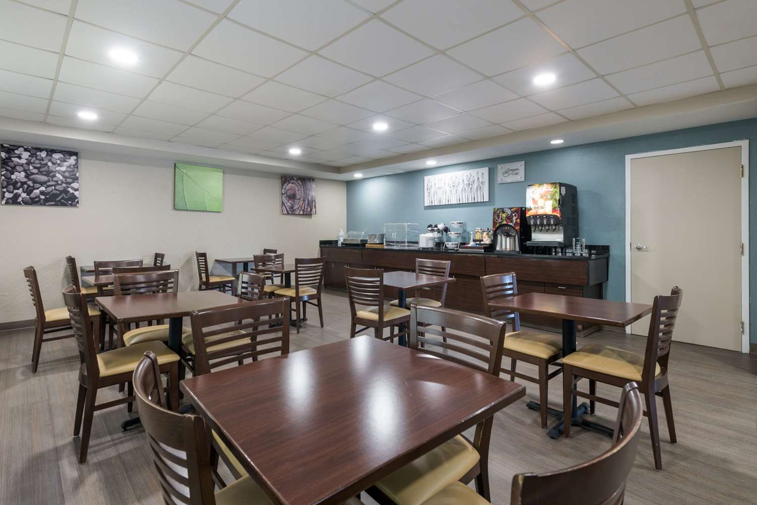 Sleep Inn and Suites Chesapeake - Portsmouth 27/32