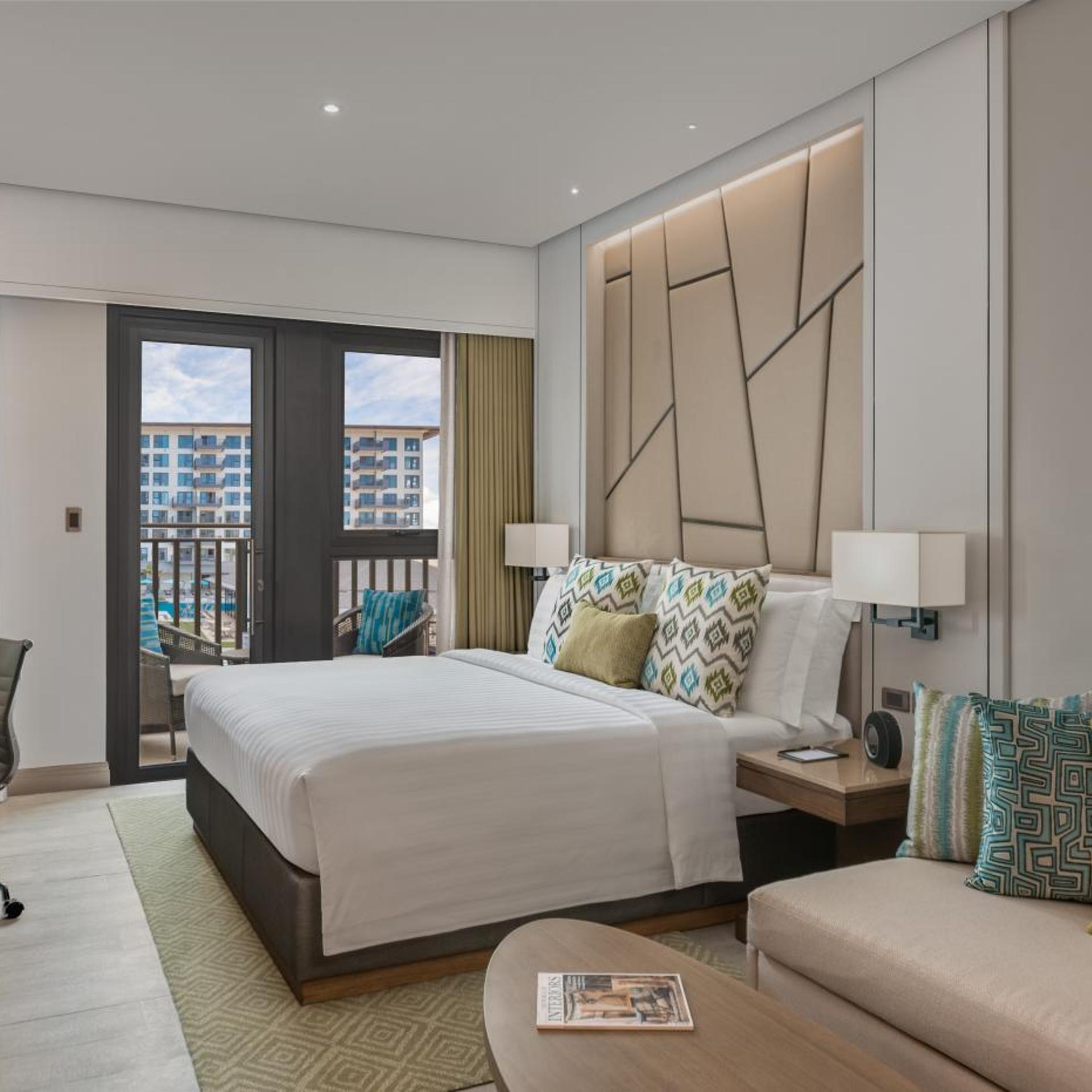 Deluxe, King Bed