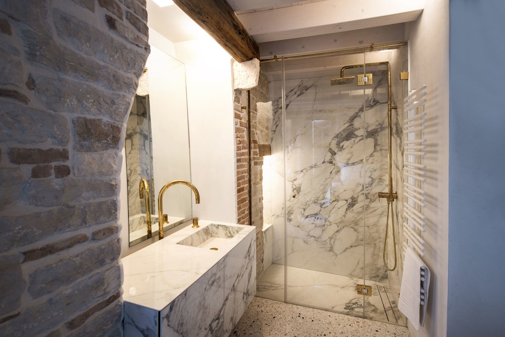SPIRITO SANTO PALAZZO STORICO 70/70