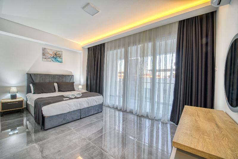 Deluxe, Double Bed, Land View, Sofa