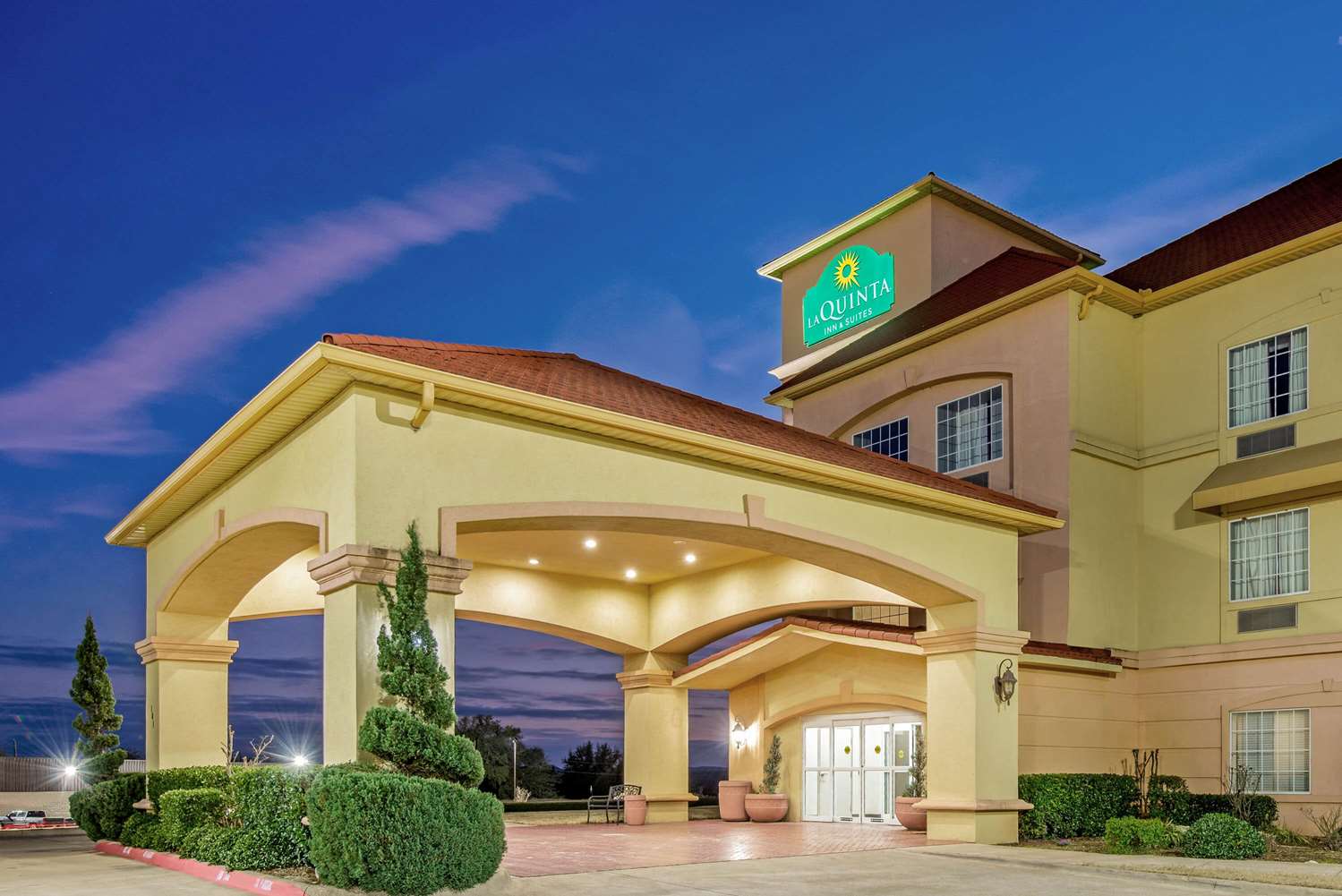 La Quinta Inn Suites Glen Rose 6/55