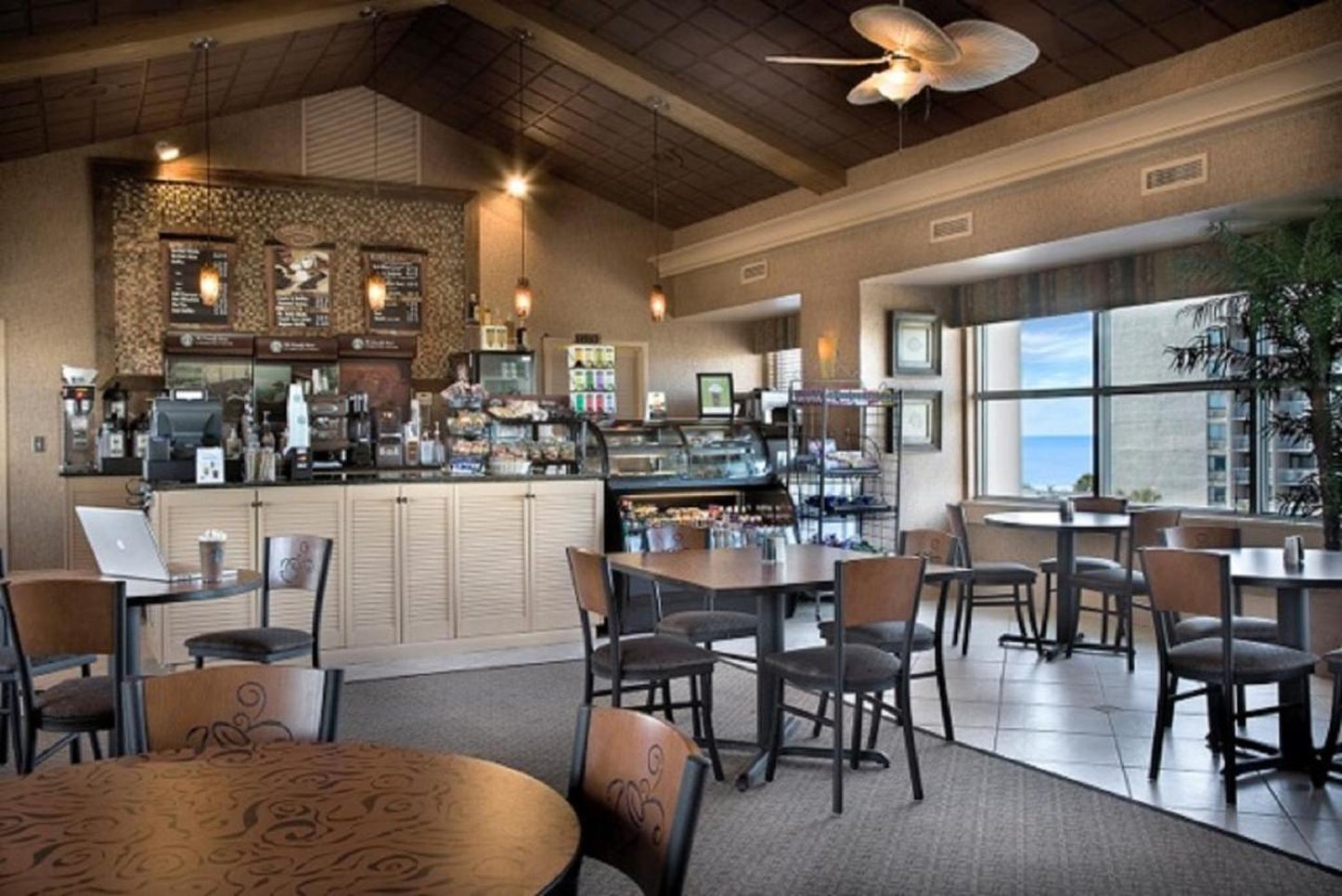 Sea Crest Oceanfront Resort 38/67