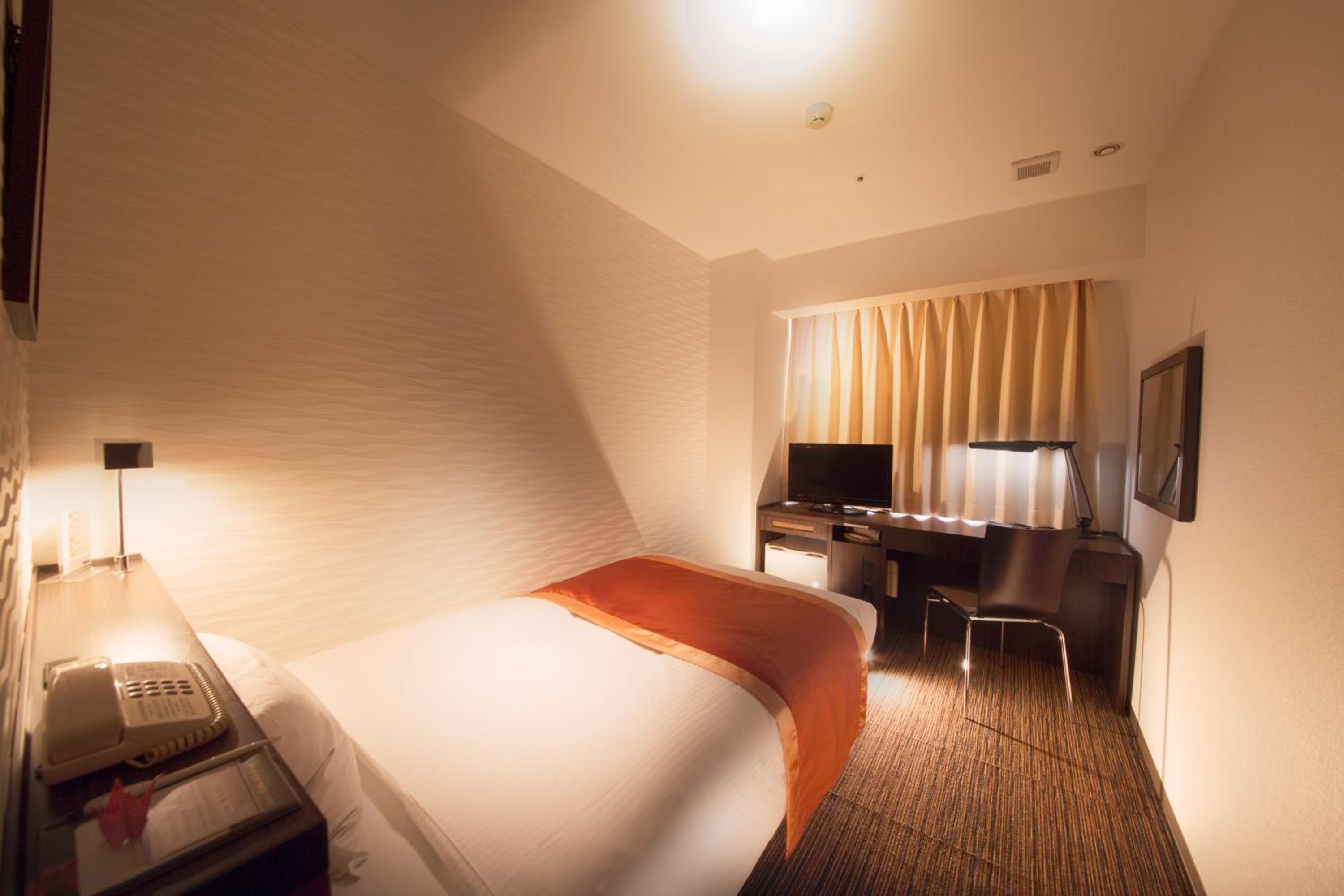 Room, Single