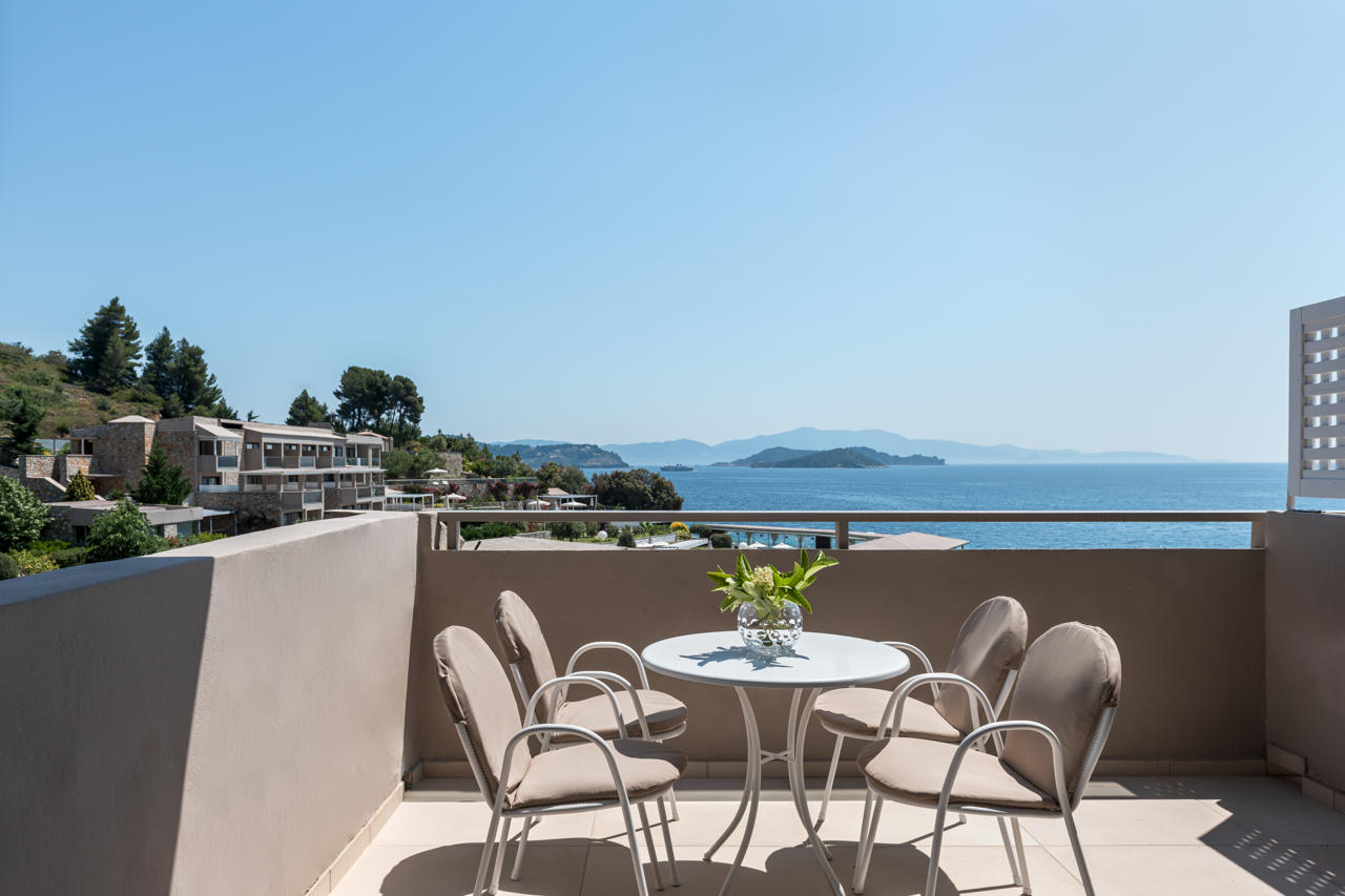 Kassandra Bay Resort, Suites and Spa 28/33
