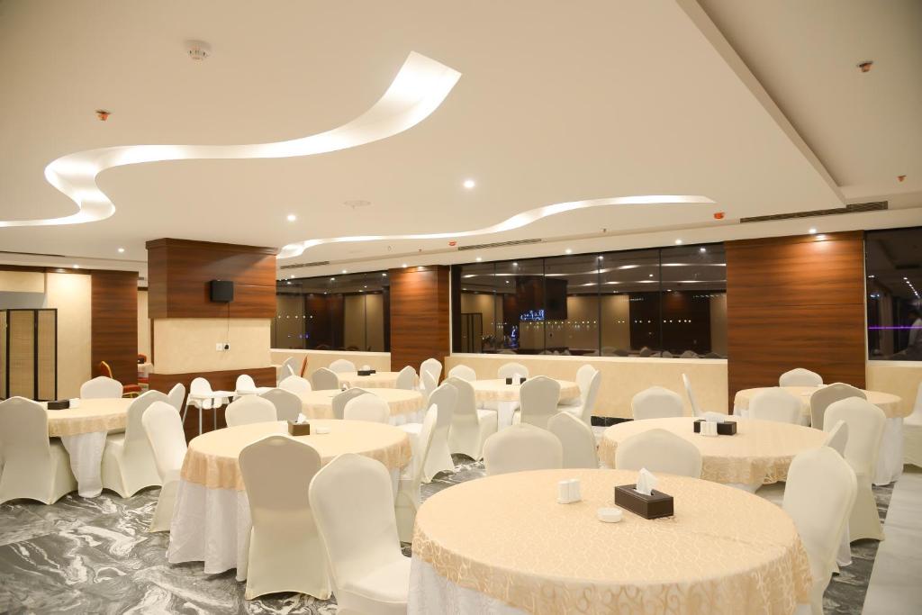 فندق مورا(Mora Hotel) 28/36