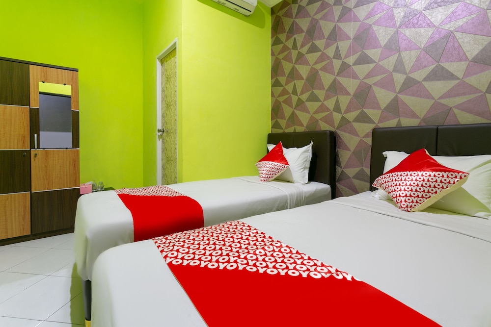 OYO 3428 Hotel Marimar 13/27