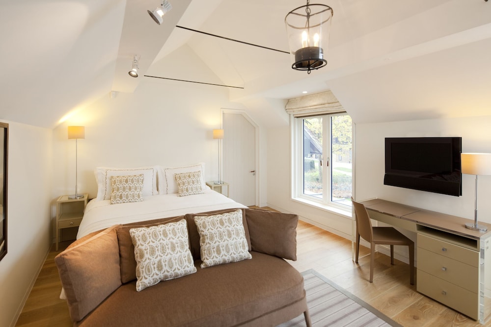 Coworth Park Dorchester Collection 54/77