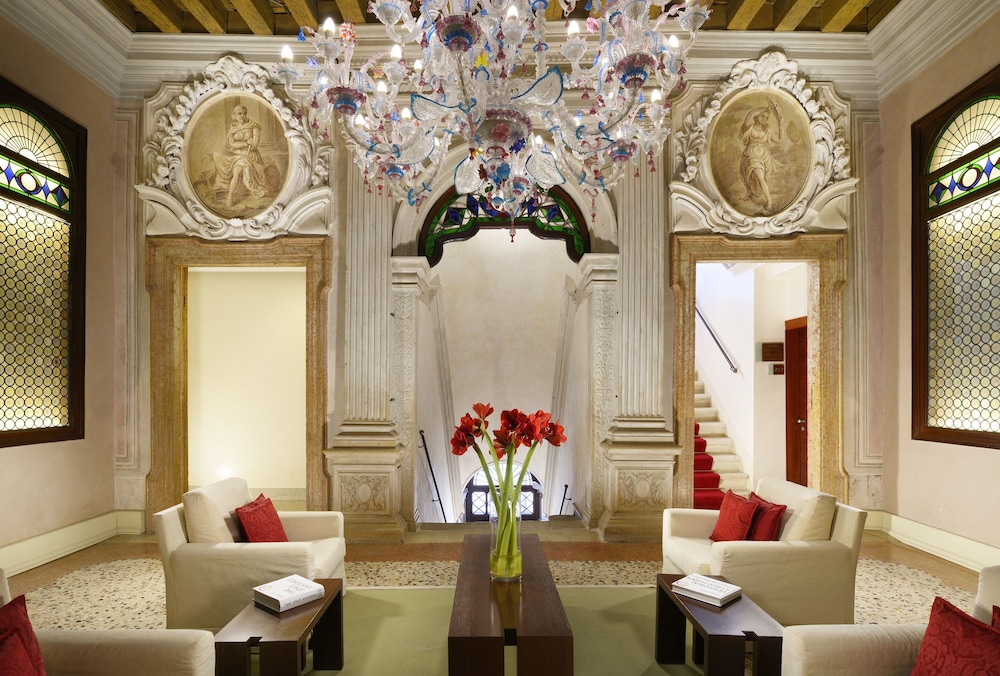 PALAZZO GIOVANELLI - GRAN CANAL 49/75