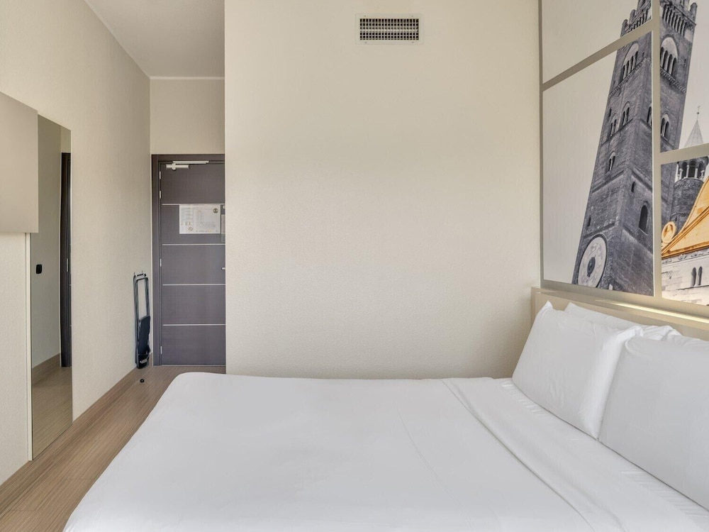 غرفة قياسية بسرير كوين، B&B Hotel Cremona 5/10