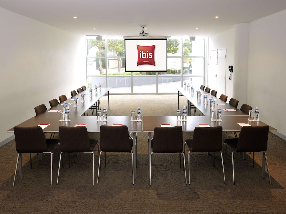 IBIS MELBOURNE GLEN WAVERLEY 68/76