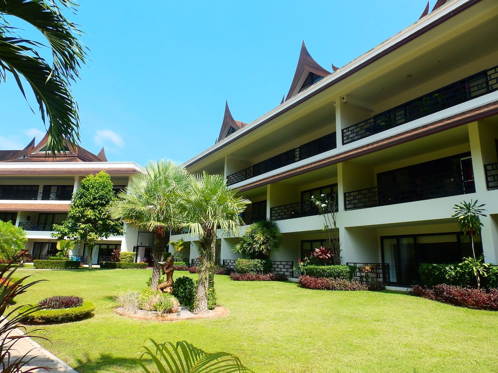 Serenity Lakeside Resort 64/69