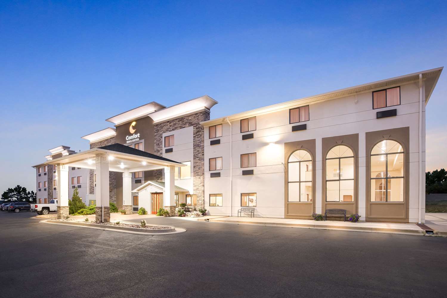 Comfort Inn Suites Pueblo 2/24