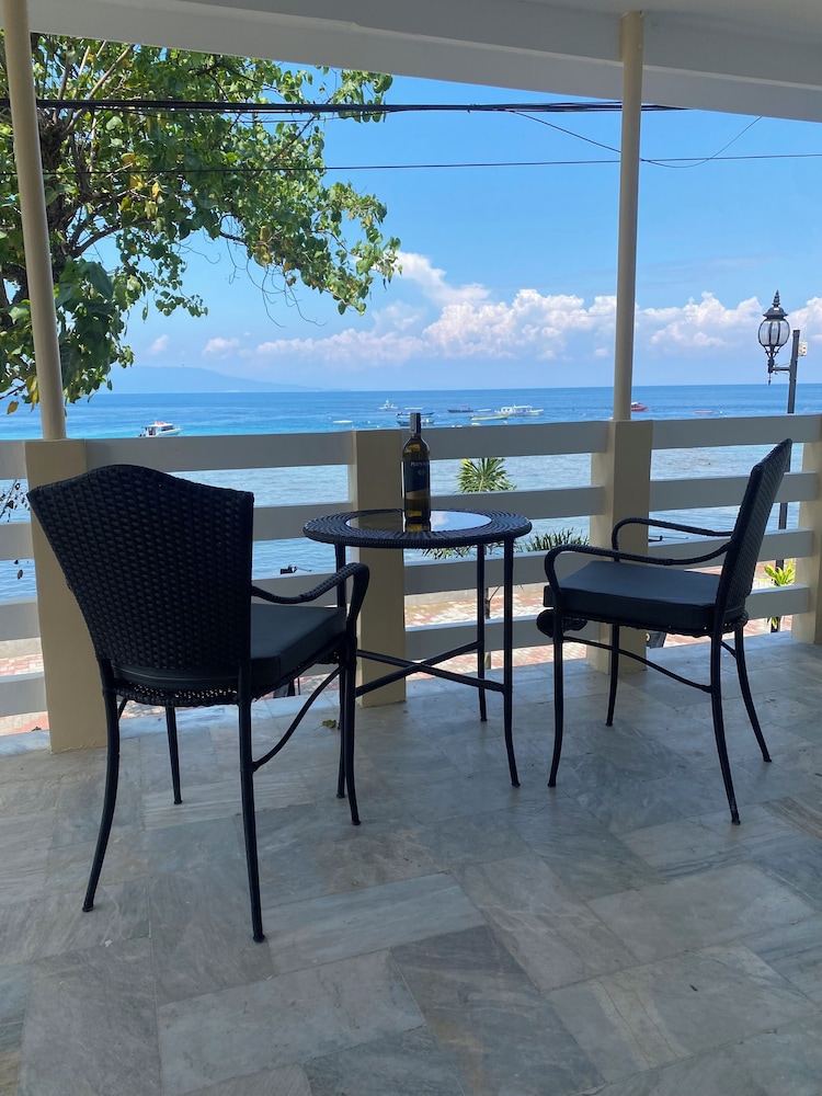 Papa Fred S Beach Resort 43/70