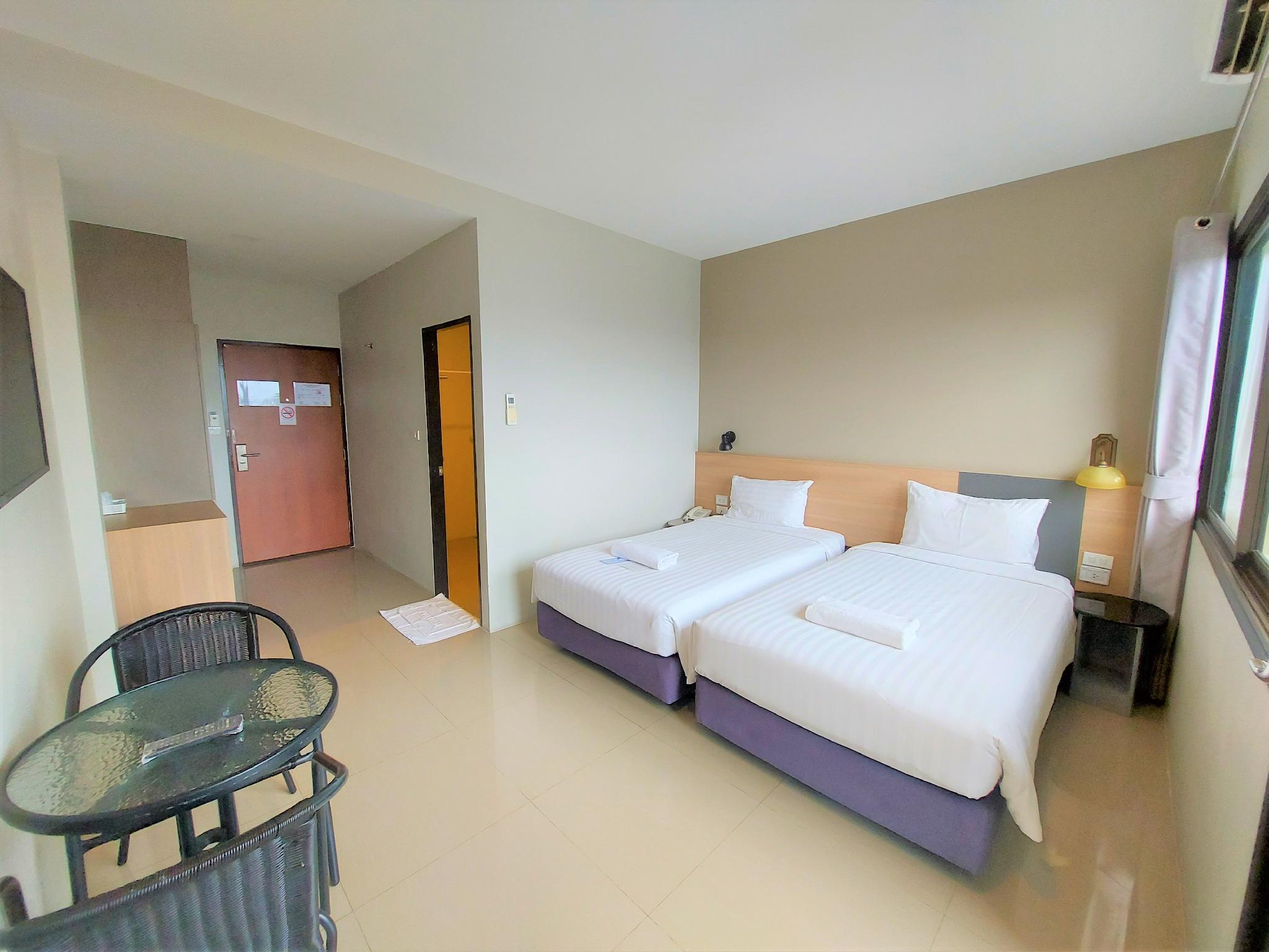 Standard, Twin Beds, Building 2