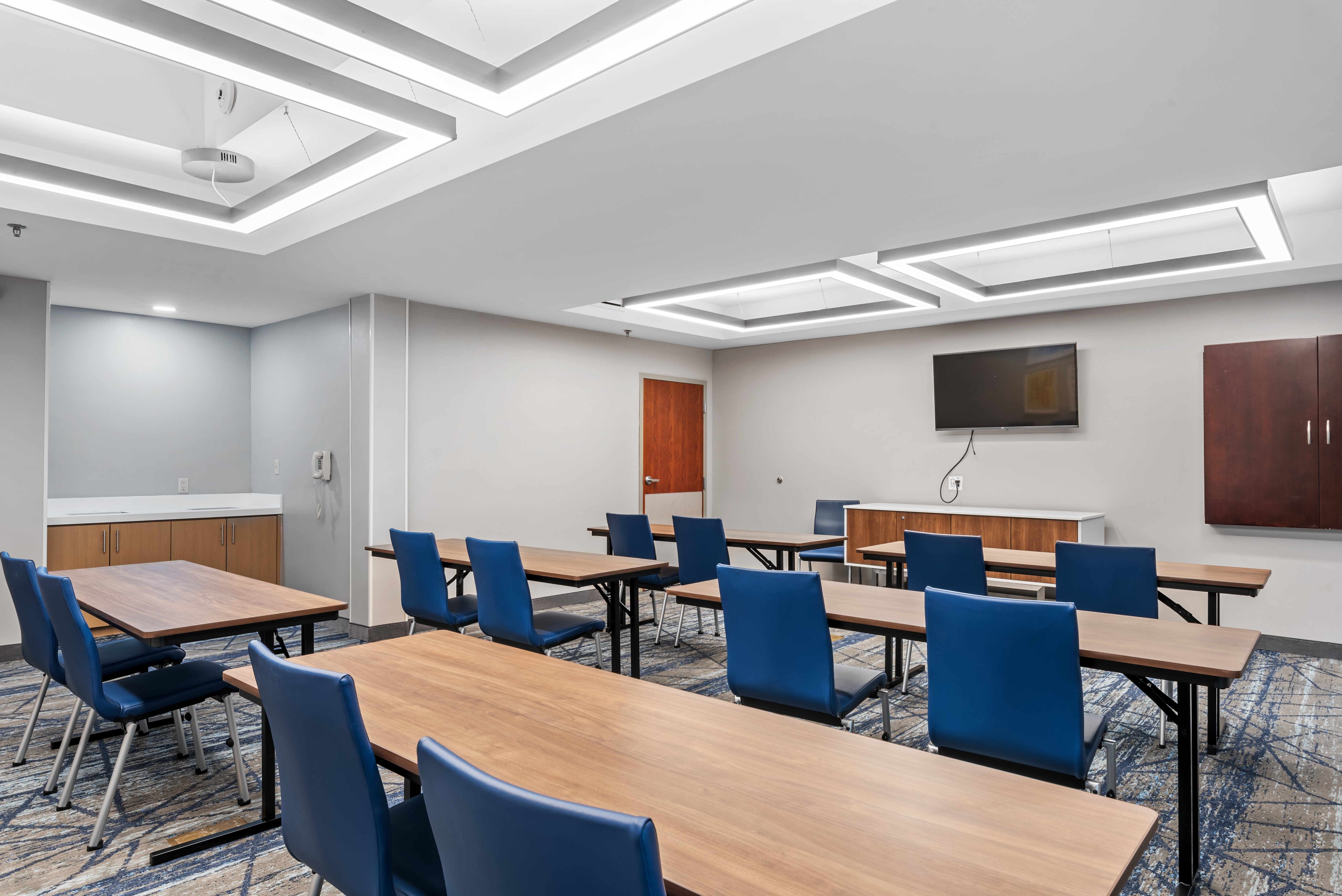 Holiday Inn Express Suites Maumelle Little Rock Nw 38/42