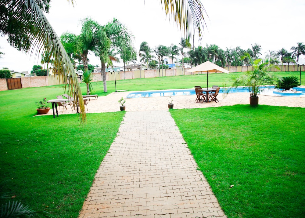 Terras Hotel 3/34