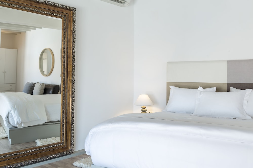جناح ديلوكس بسرير مزدوج بإطلالة على البحر بمسبح خاص، Smy Mykonos Suites Villas 6/9