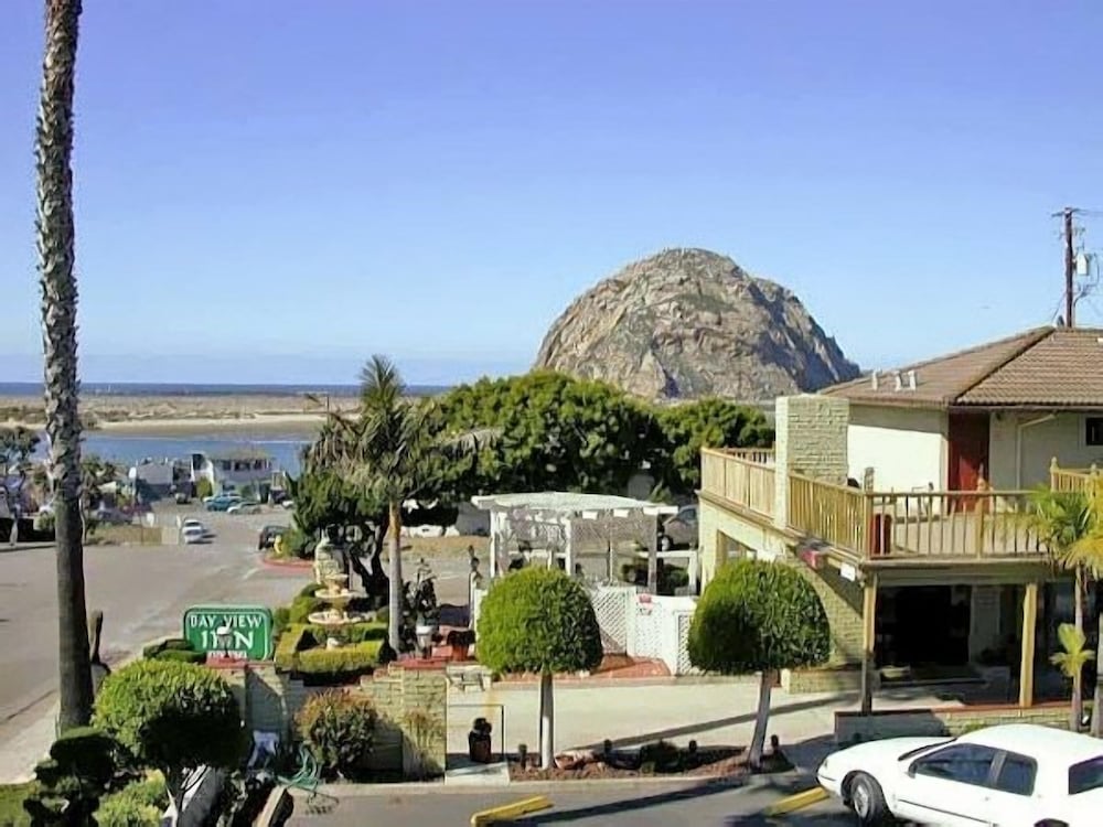 Bay View Inn 49/53