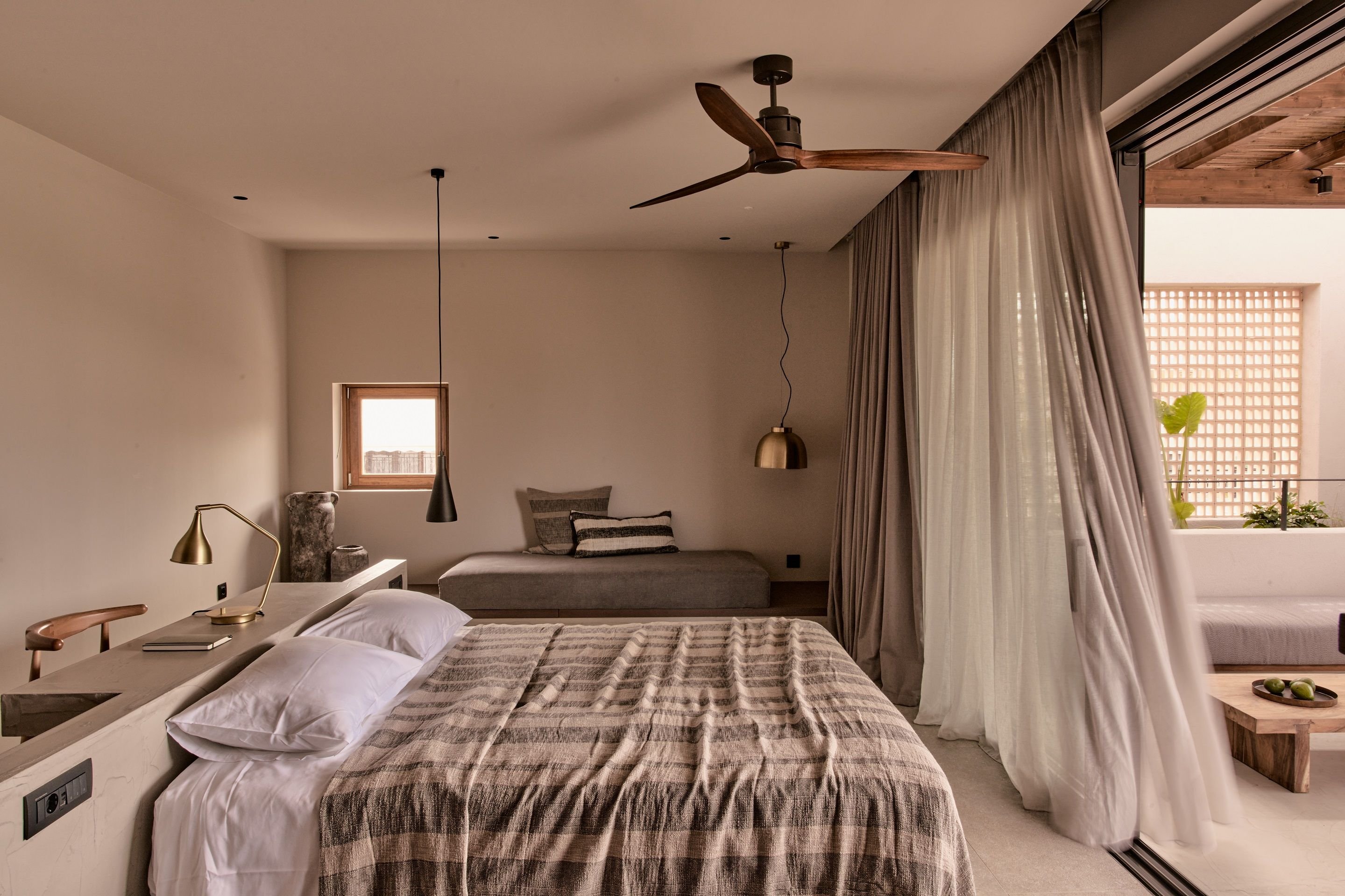 Theros All Suite Hotel 33/84