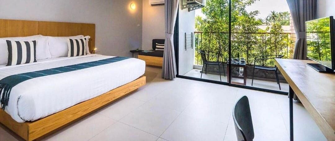ROOM, SUPERIOR BUILDING