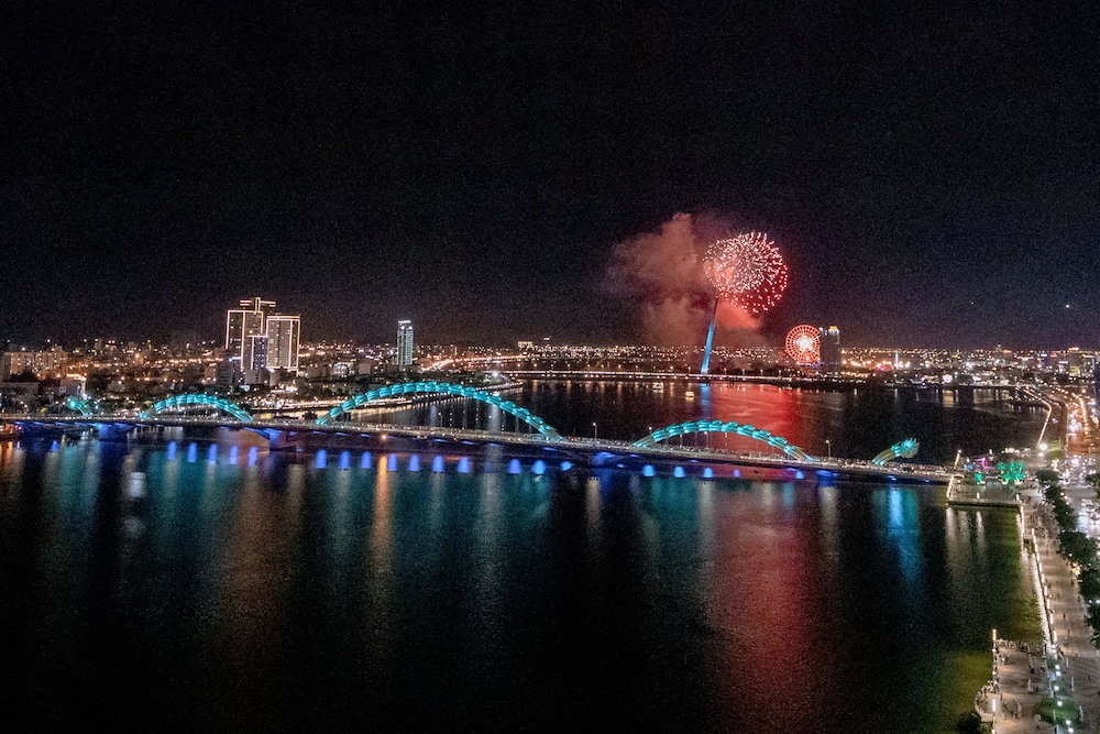 HAIAN Riverfront Hotel 56/60