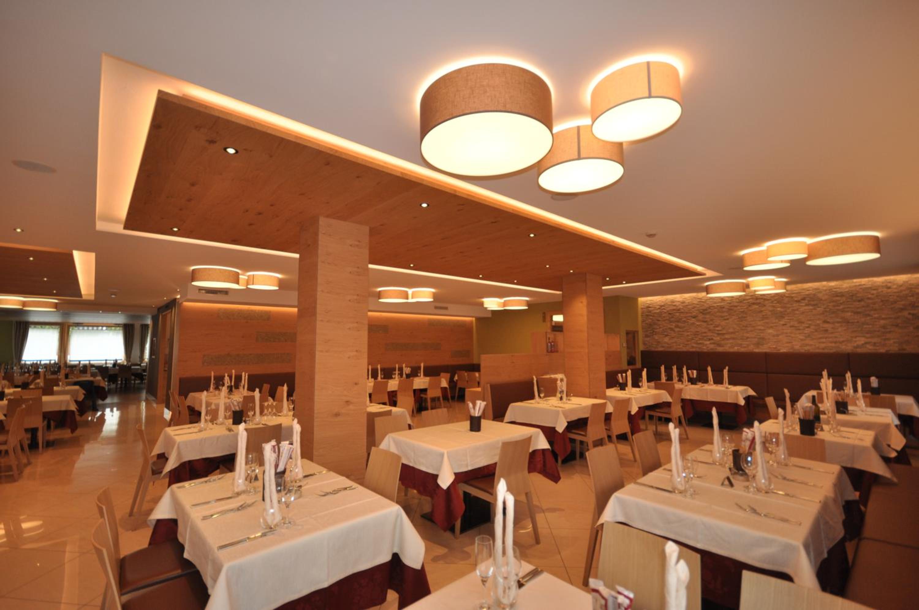 HOTEL SELECT 50/59