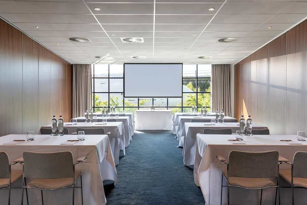 Corendon Amsterdam Schiphol Airport, a Tribute Portfolio Hotel 44/50