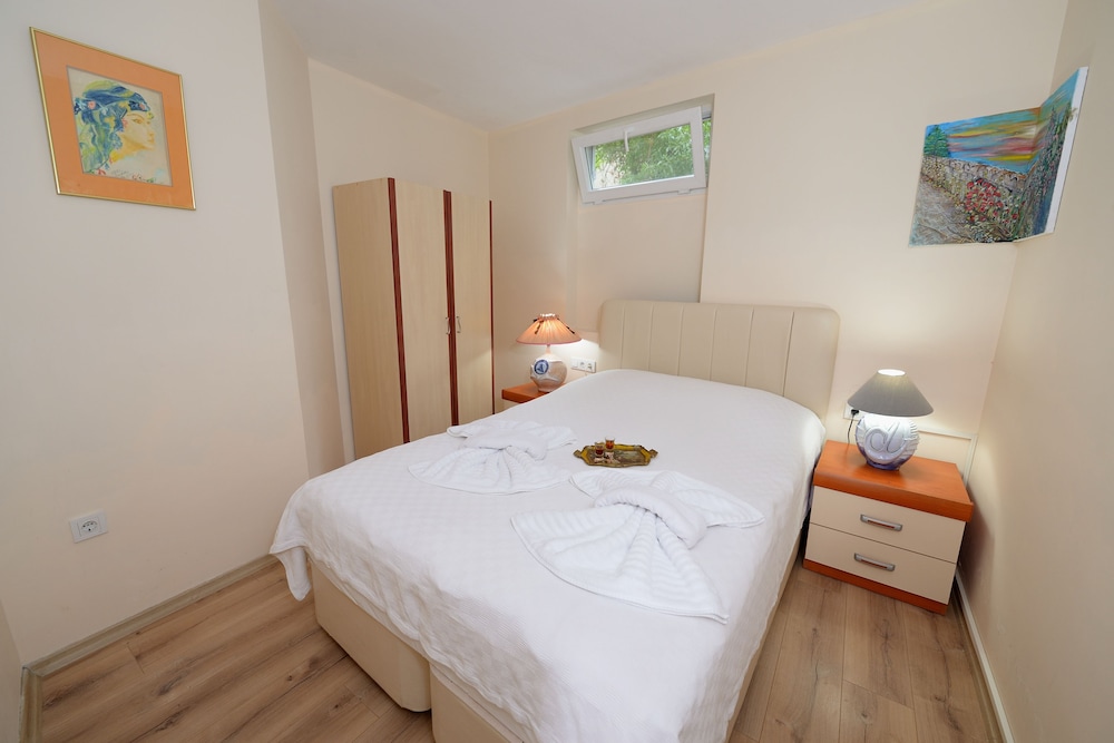 Destina Boutique Hotel 3/42
