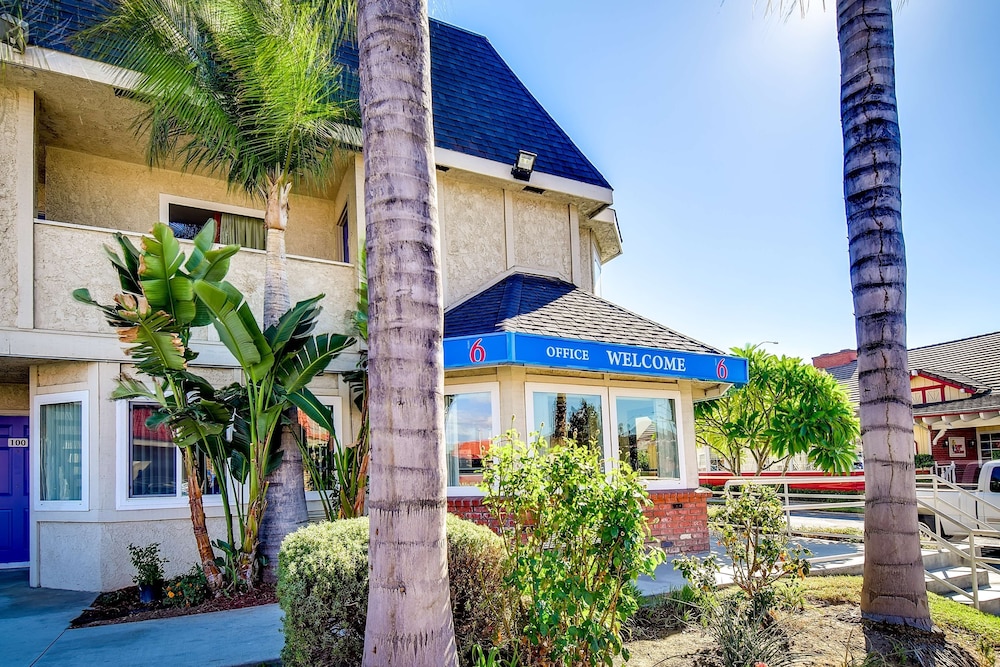 Motel6 Riverside, CA - South in RIVERSIDE - CA