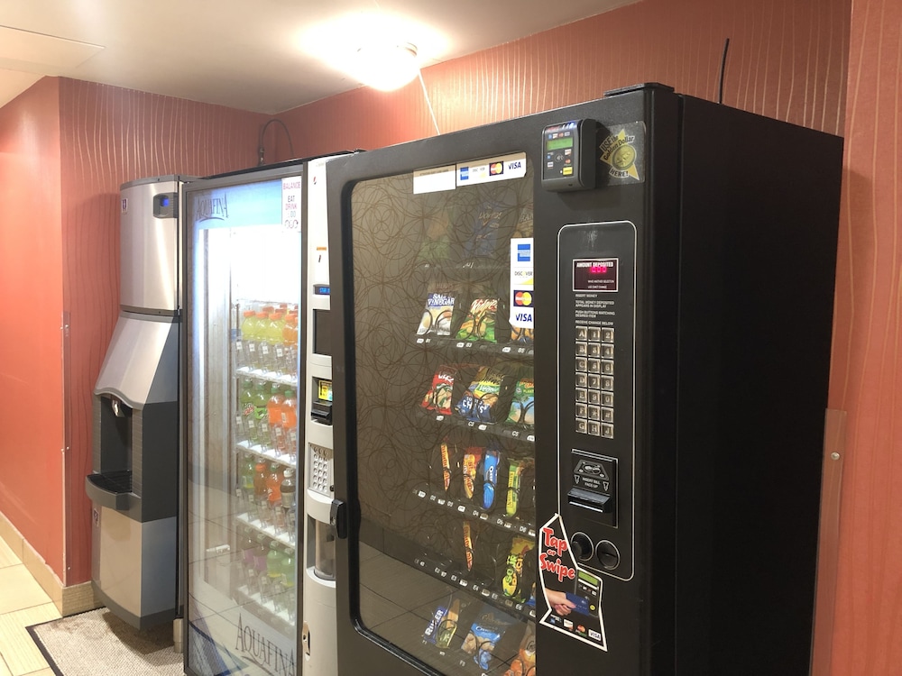 Days Inn by Wyndham Brooklyn 23/40