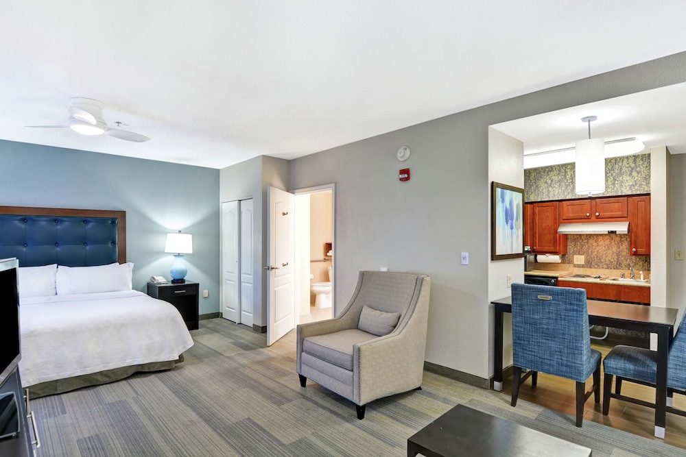 Homewood Suites by Hilton Lexington Fayette Mall 14/45