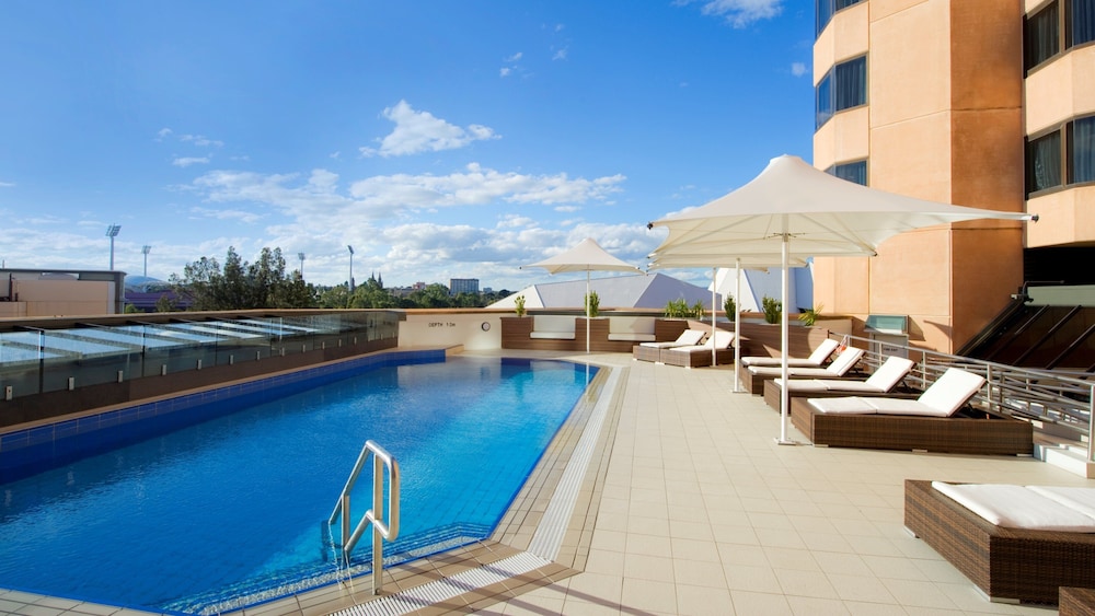 Intercontinental Adelaide 3/82