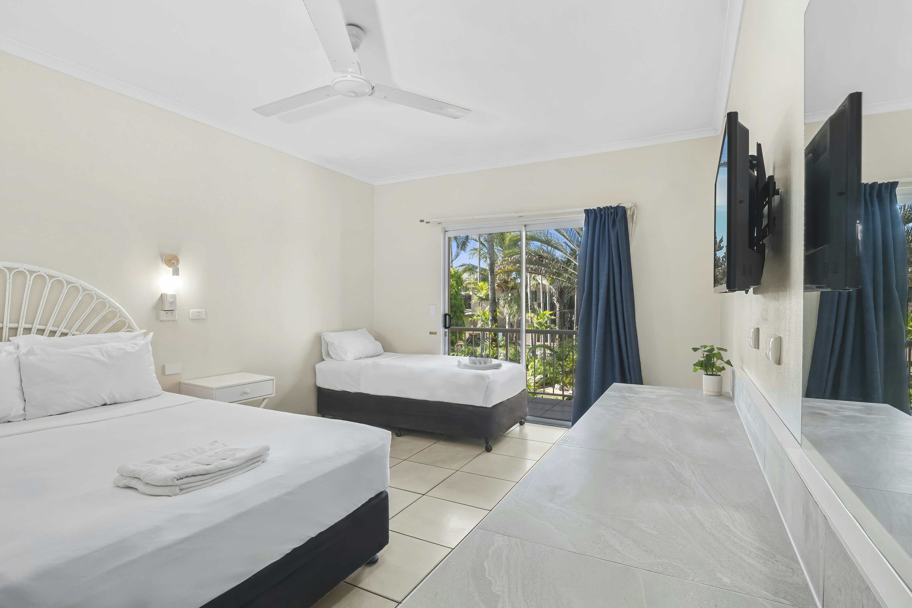 Hotel Tropiq 29/95