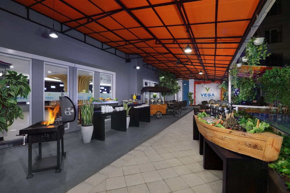 Vega Hotel Gading Serpong 34/65