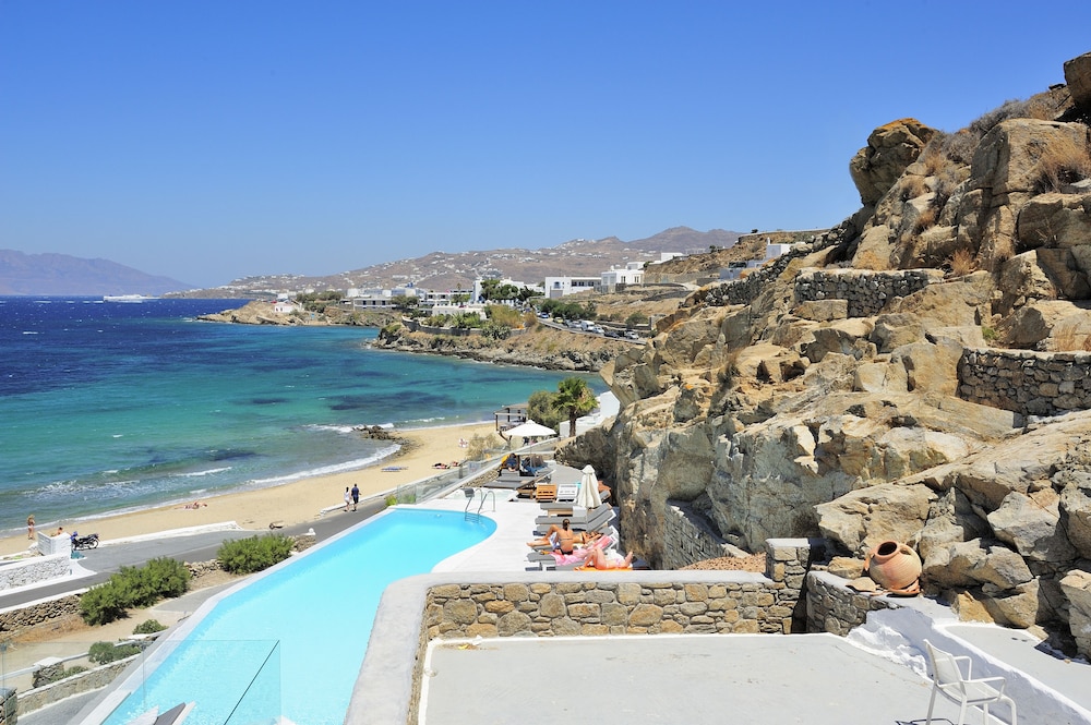 Mykonos Beach Hotel 56/65