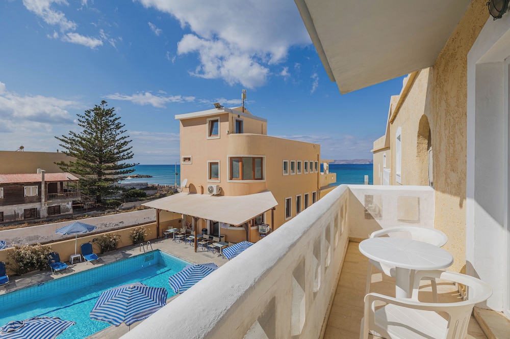 Niros Beach Apartments 31/58