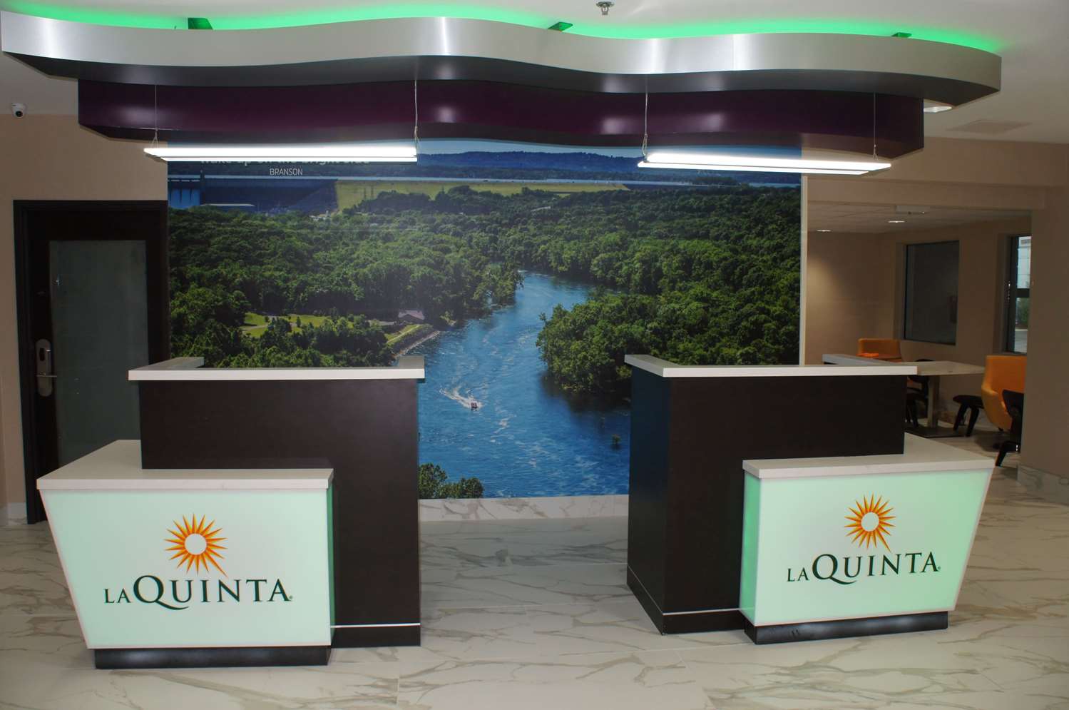 La Quinta Inn & Suites by Wyndham Branson 7/60