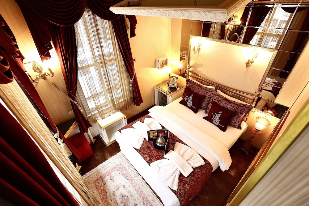 Sultan Tughra Hotel 14/50