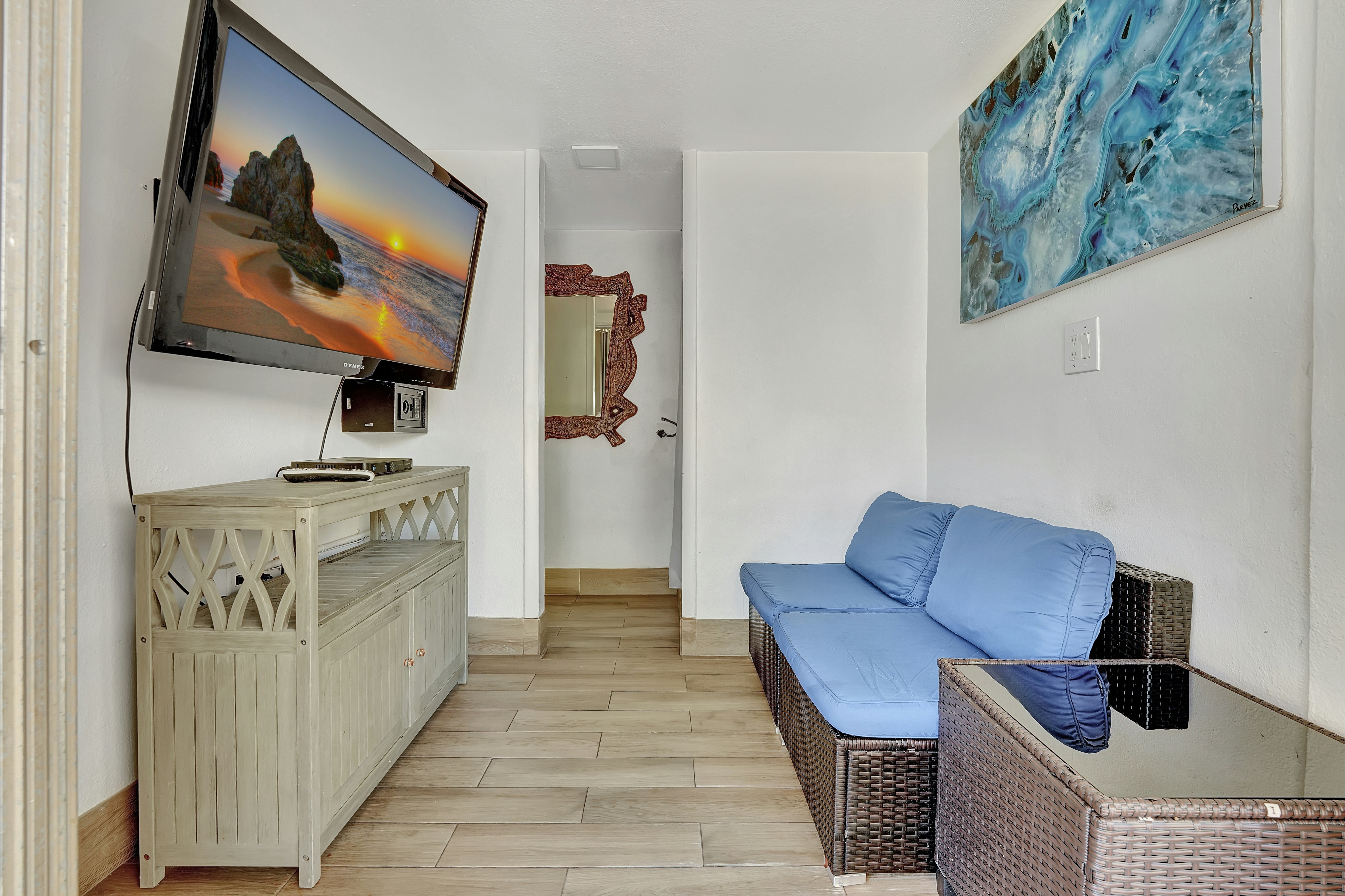 Ocean Manor Beach Resort 28/53