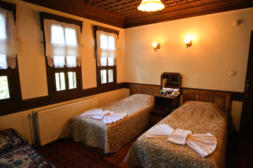 Cakiroglu Konak 35/54