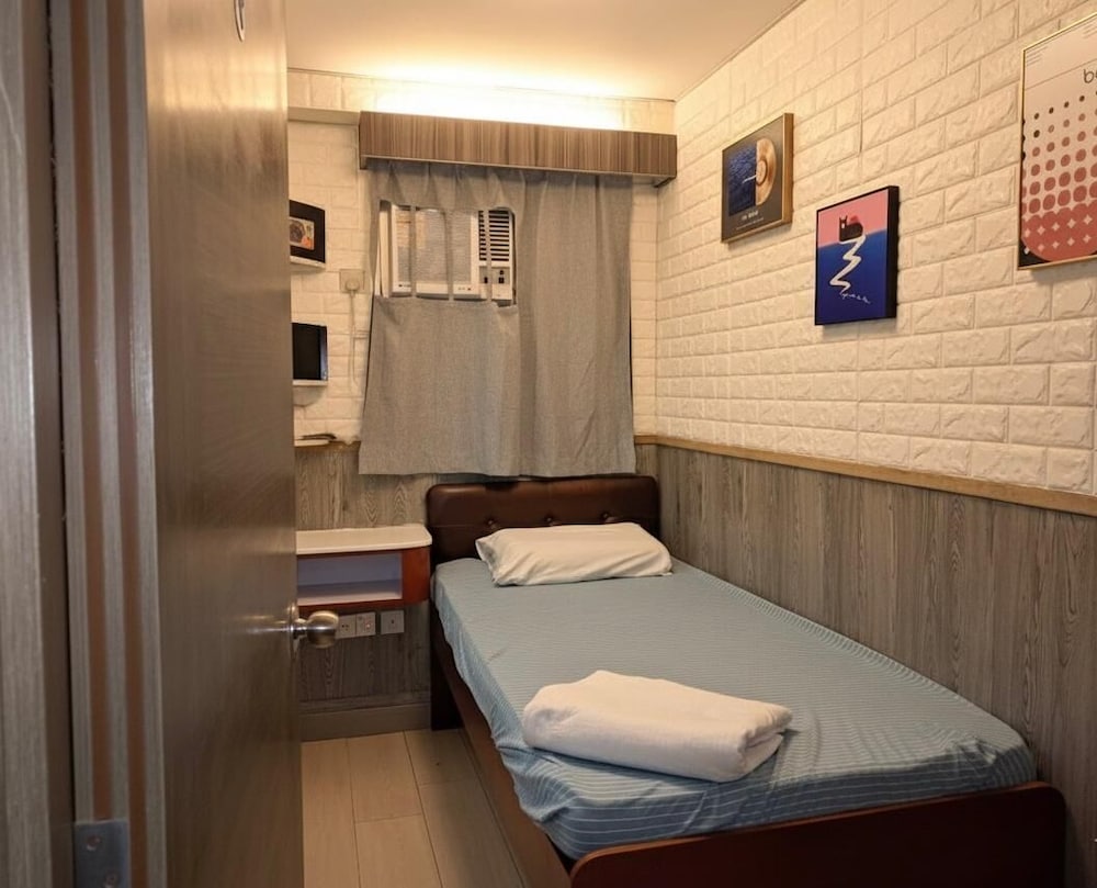 Majestic 7 Guest House 49/66